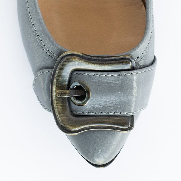 Fendi Buckle Flats- Size 36.5 - Picture 2 of 8